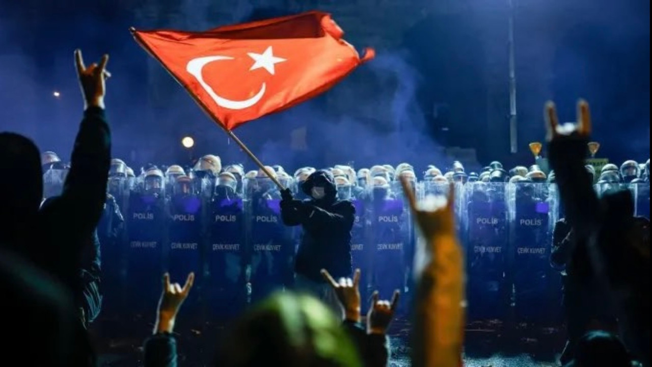 İmamoğlu protestolarına ait içerikleri kaldırmadığı için Facebook ve İnstagram’a ağır para cezaları
