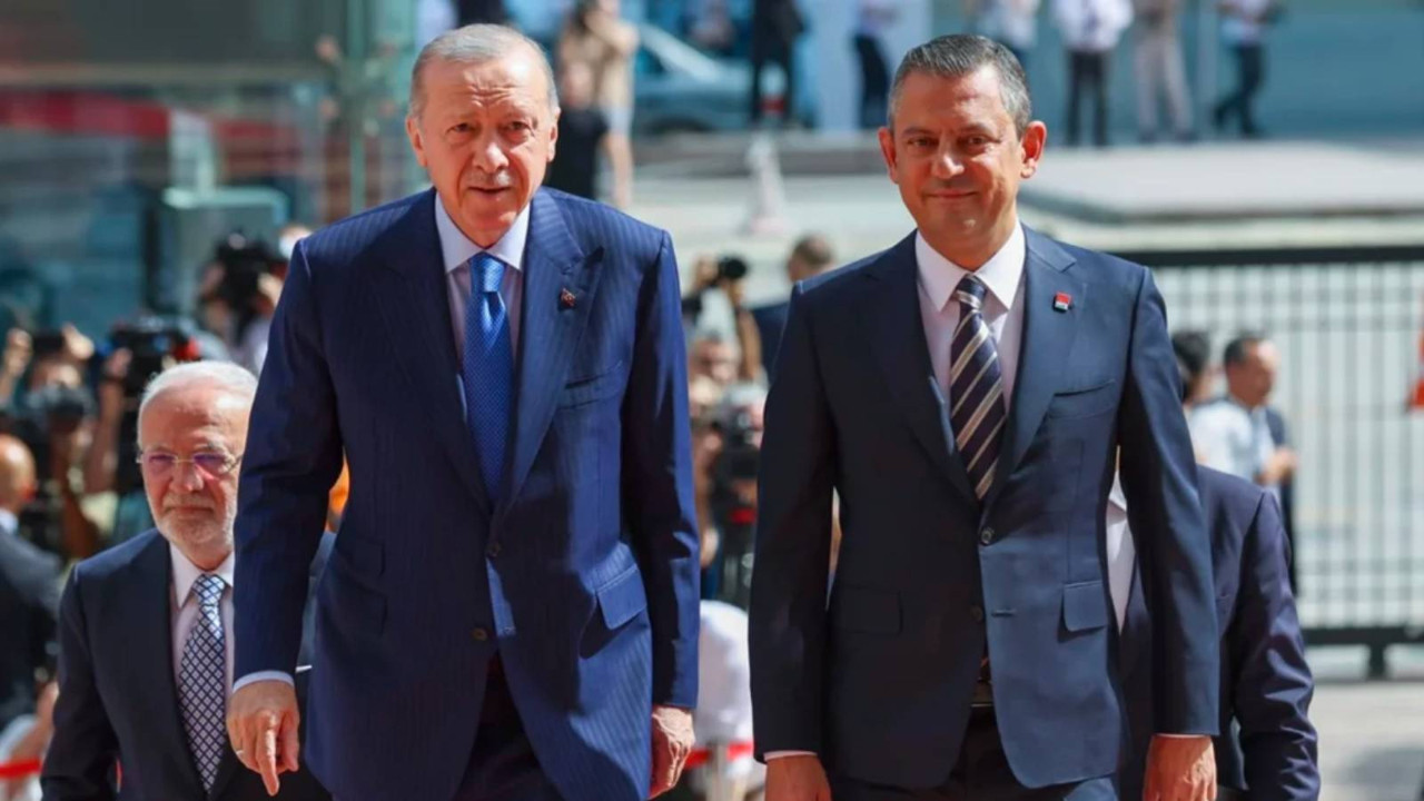 Özgür Özel Tarihte ilk kez yüzde 40’ı görüyoruz demişti: İşte son seçim anketindeki sonuçlar Özgür Özel Tarihte ilk kez yüzde 40’ı görüyoruz demişti: İşte son seçim anketindeki sonuçlar