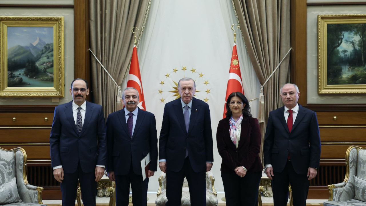 Erdoğan ile İmralı Heyeti’nin görüşmesi Bir saat süren görüşmenin ardından DEM Parti’den açıklama