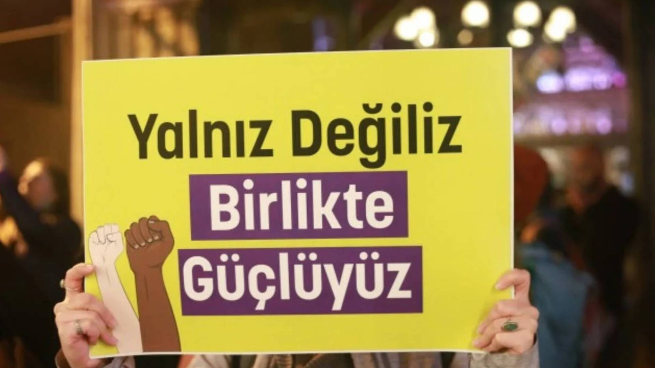 179 edebiyatçı imzaladı: Taciz ve güç istismarından hayatta kalan kadın+’ların ve lgbtiqa+’lar… 179 edebiyatçı imzaladı: Taciz ve güç istismarından hayatta kalan kadın+’ların ve lgbtiqa+’lar…