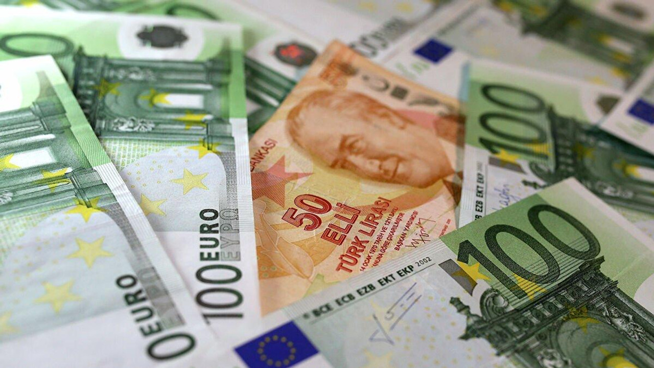 türk lirası hızla eriyor dolar 8 tl nin üzerinde medyafaresi