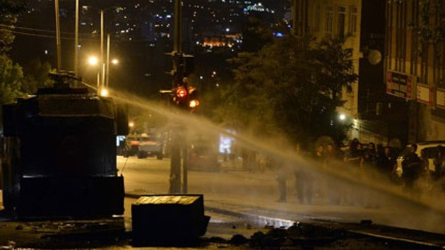 Ankara�da eylemcilere polis müdahalesi!