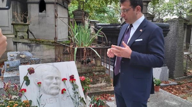 Ekrem İmamoğlu, Yılmaz Güney ve Ahmet Kaya'nın mezarlarını ziyaret etti