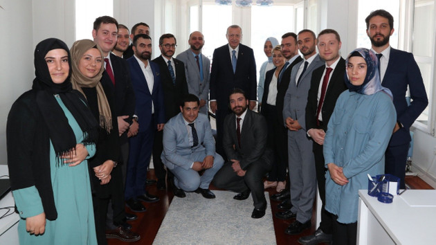 Sedat Peker'in Suçladığı Pelikancılar Kimdir? Pelikan ...