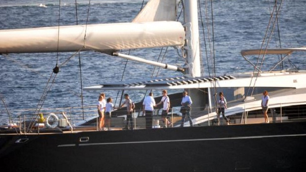 Murdoch ve ailesi Bodrum koylarında tatilde - MedyaFaresi.com
