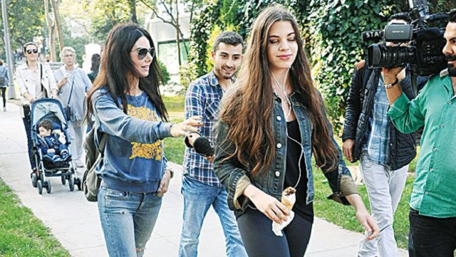 Defne Samyeli'nin kızı Deren Talu oyuncu oluyor - Resim: 2