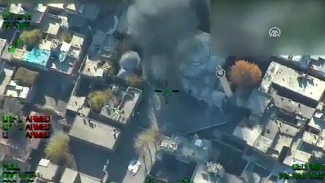 Sur'da askerler teröristlere böyle mermi yağdırdı - Resim: 2