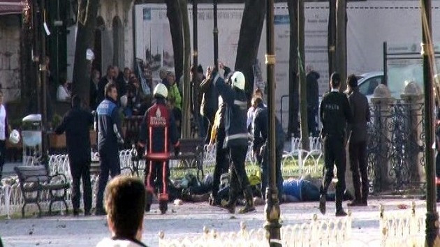 Sultanahmet'te canlı bomba dehşeti! 10 ölü, 15 yaralı - Resim: 3