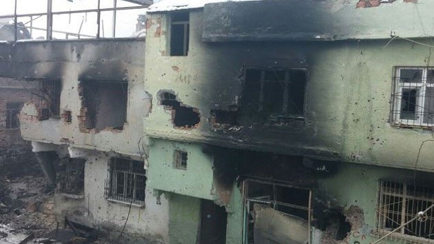 Sur'da askerler teröristlere böyle mermi yağdırdı - Resim: 1