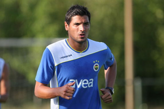 Eski Fenerbahçeli futbolcu Önder Turacı bıçaklandı - Resim: 1