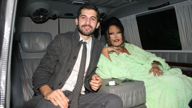 Bülent Ersoy ve Ömür Gedik canlı yayında kapıştı - Resim: 2