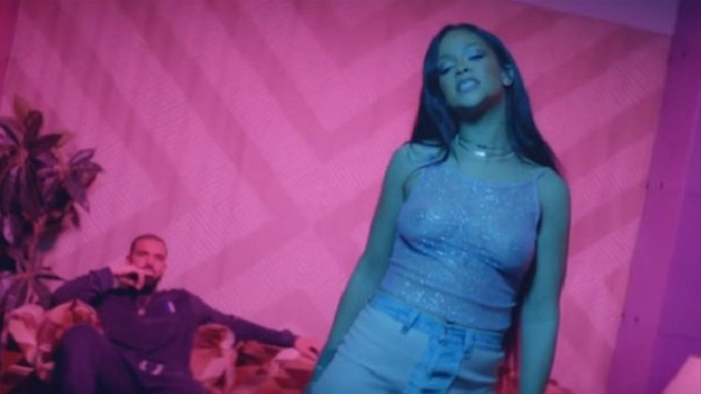 Rihanna Michael Jackson ve Madonna'yı geride bıraktı - Resim: 1