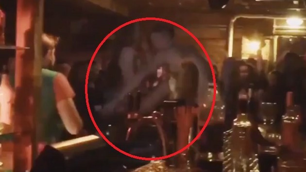 İki avukat sokakta seks yaparken yakalandı! - Resim: 1