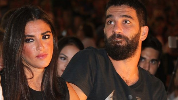Arda Turan Aslıhan'ın fotoğraflarını sildi! - Resim: 1