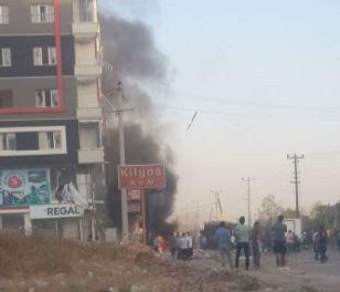 Mardin Kızıltepe'de patlama: 1 polis şehit, 3 sivil öldü - Resim: 1