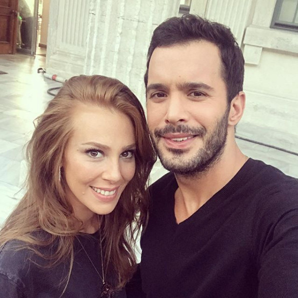 Baris Arduc Gupse Ozay Aski Bitti Mi Medyafaresi Com Mobil