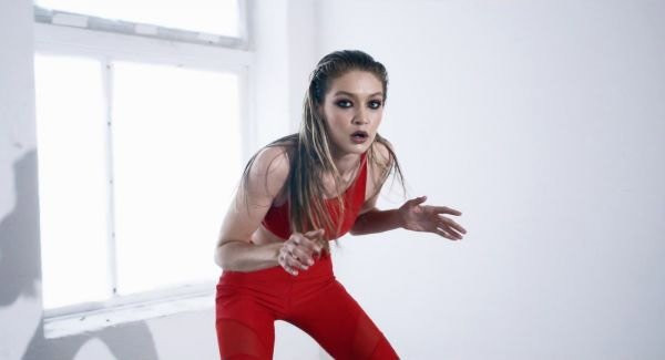 gigi hadid in koltuk alti killari tartisma yaratti medyafaresi com mobil