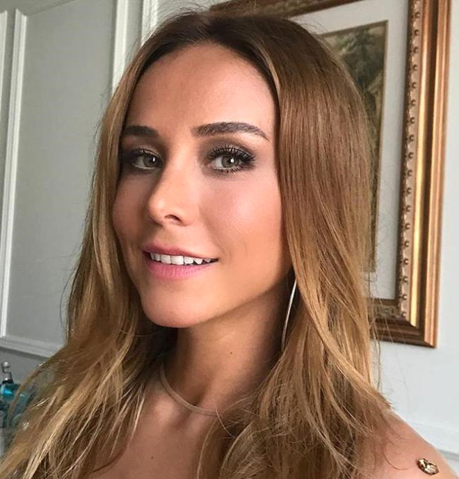 burcin terzioglu nun 17 yasindaki estetiksiz hali soke etti medyafaresi com mobil
