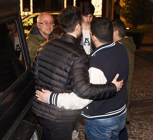 murat boz yuzunden isinden oldu olayli