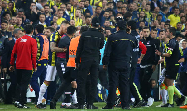 TFF, Fenerbahçe Beşiktaş maçıyla ilgili kararını açıkladı! - Resim: 1