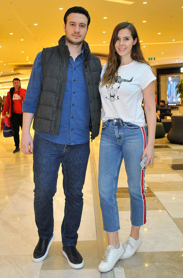 Hatice Şendil�in gençlik fotoğrafı şaşırttı!