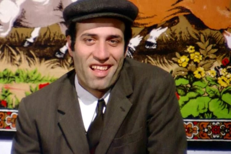 Kemal Sunal In Efsanelerinden Kapicilar Krali Nerede Cekildi Medyafaresi Com Mobil