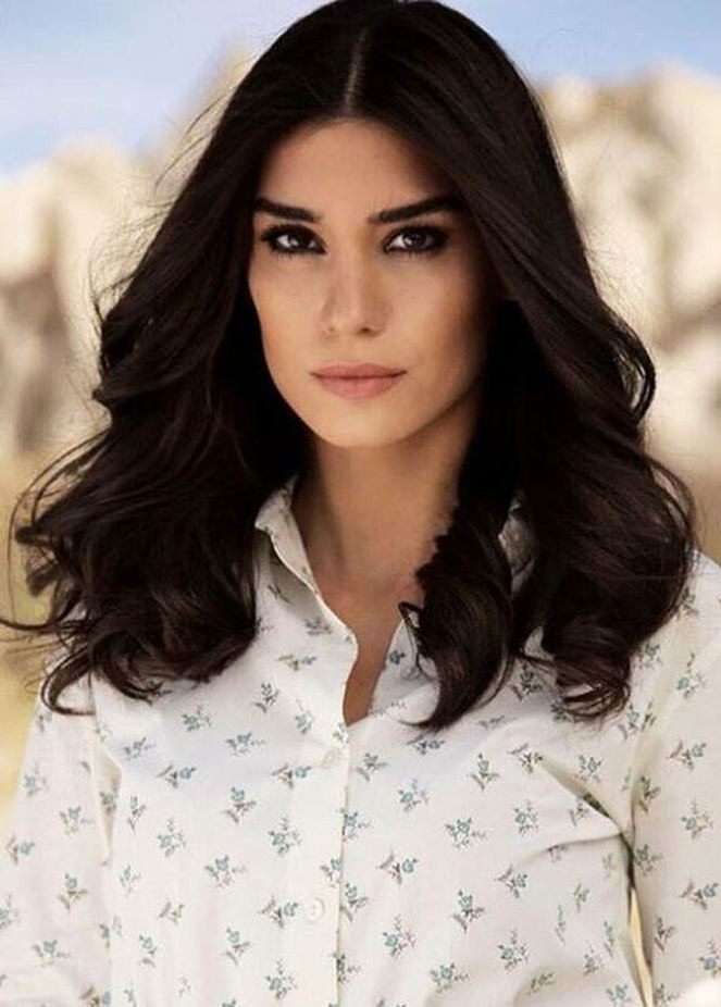Burcu Kıratlı ve Furkan Palalı soruları cevapsız bıraktı
