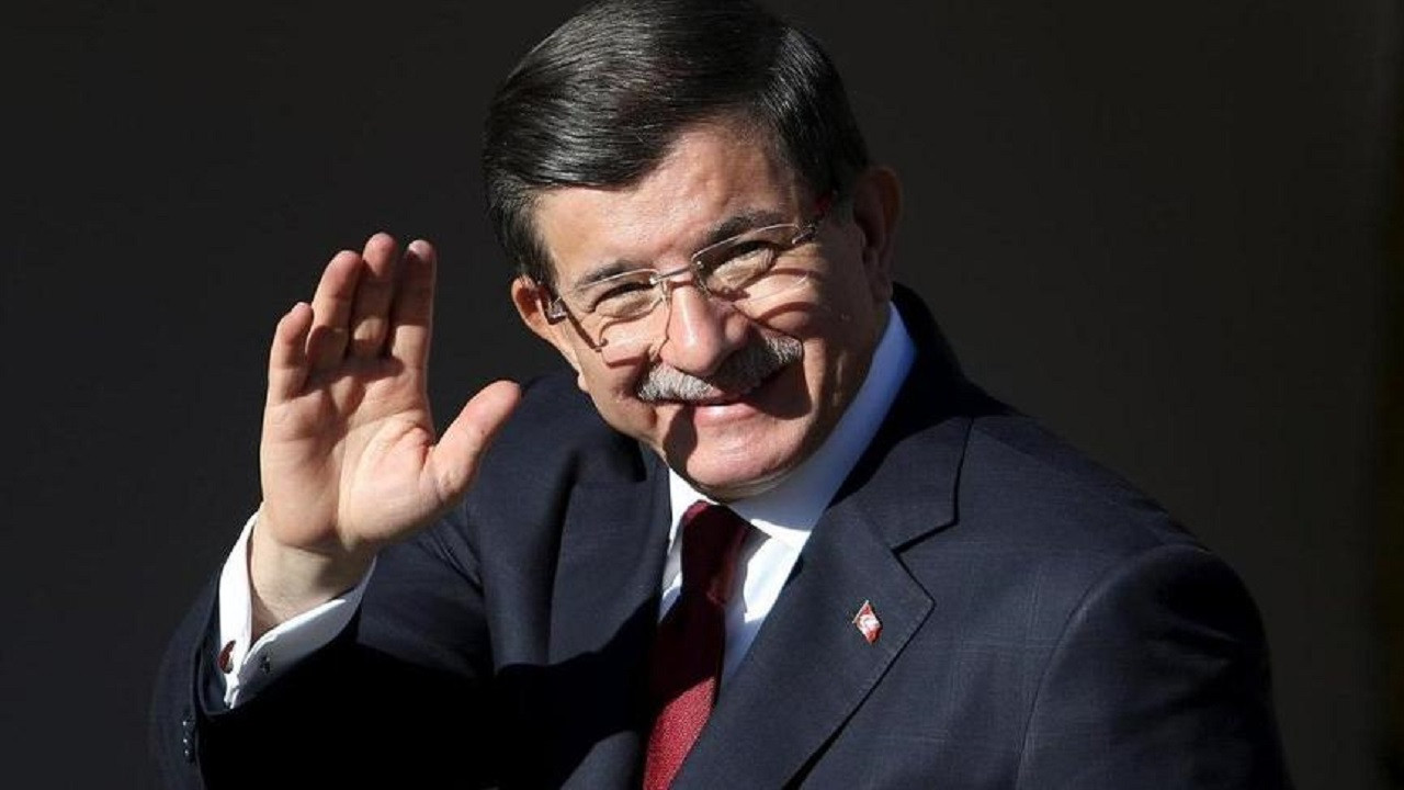 Ahmet Davutoğlu partisini ilan etti: Gelecek Partisi - Resim: 1