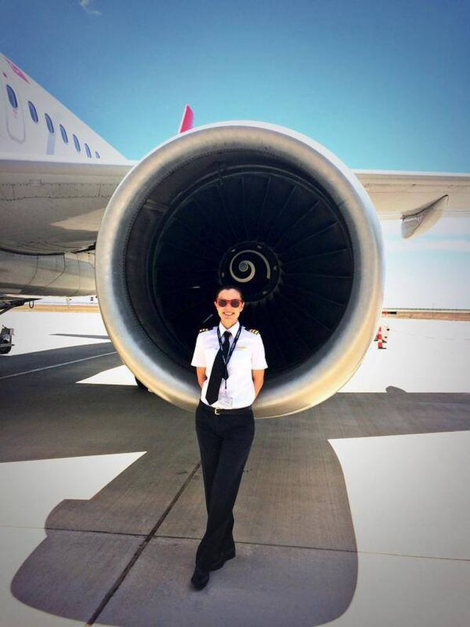 Dünyanın en büyük yolcu uçağının ilk Türk kadın pilotu Safiye Ademoğlu