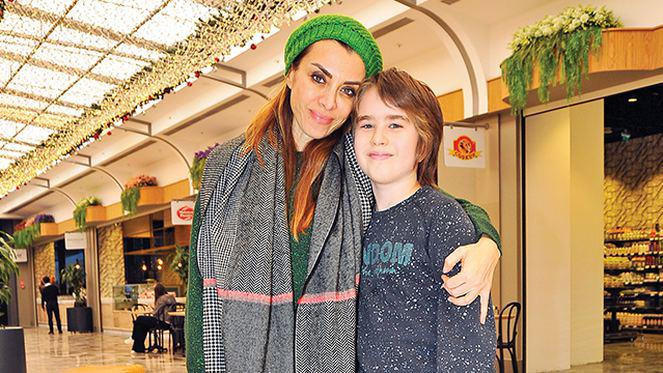 Neslihan Yeldan Ingiliz Esiyle Bosandi Medyafaresi Com Mobil