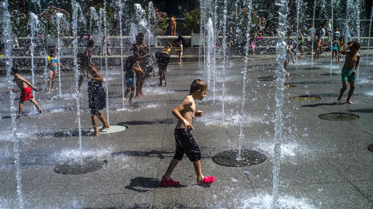 Fransa’da sıcak hava rekor kırdı 