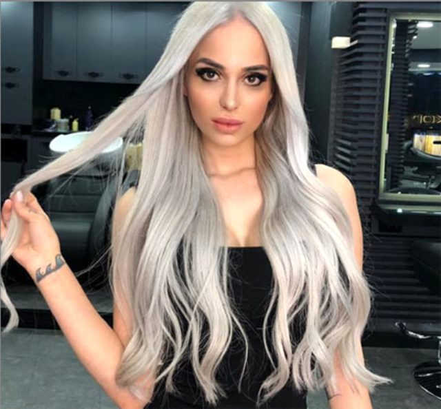Merve Sanay, koltuk altı fotoğrafıyla sosyal medyayı ikiye böldü