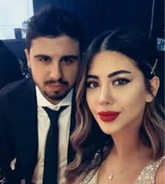 Fenerbahceli Ozan Tufan Dan Sevgilisine Evlilik Teklifi Medyafaresi Com Mobil