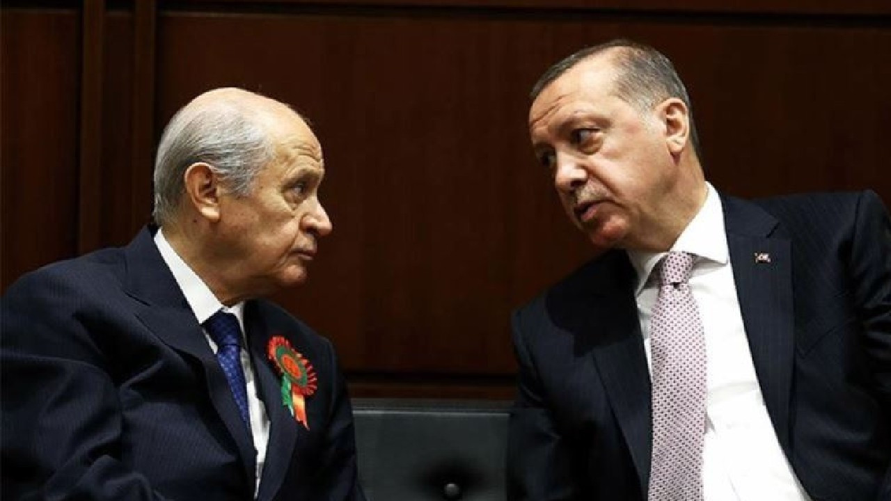 50+1 Krizi: Erdoğan ve Bahçeli'den Sürpriz Görüşme - Resim: 1