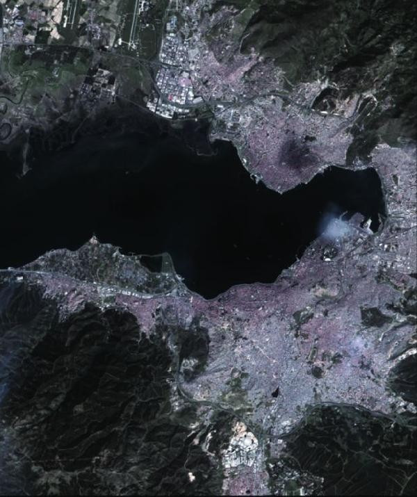 Dünya etrafındaki turunu 98 dakikada tamamlayan GÖKTÜRK-2 Uydusu'ndan fotoğraflar - Resim: 5