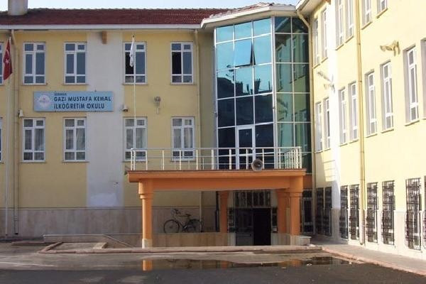 Karaman'da bir öğretmen 8 çocuğa tecavüz etti! - Resim: 1