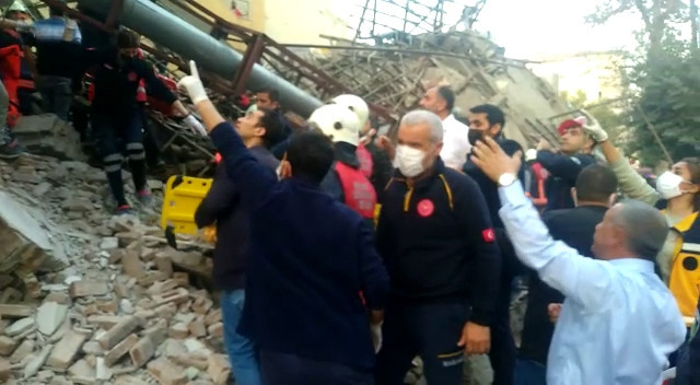 Malatya’da Bina Çöktü: Yaralılar Var - Resim: 1