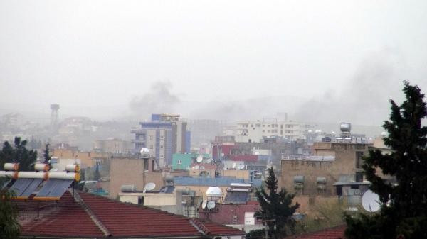 Nusaybin'de patlama ve silah sesleri... Tanklar top atışı yapıyor - Resim: 3