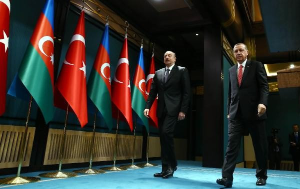Erdoğan ve Aliyev'in kucaklaşması olay oldu - Resim: 3