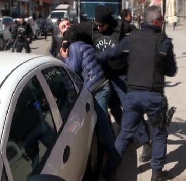DBP'li Kamuran Yüksek, Kars'ta gözaltına alındı - Resim: 1