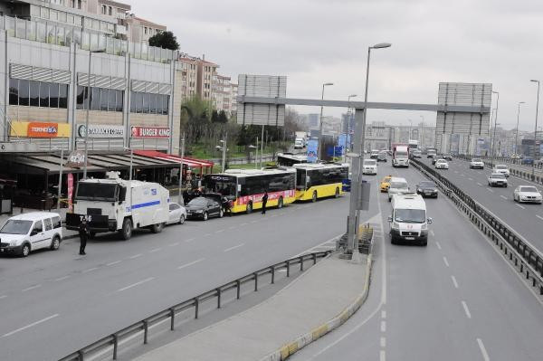 Son haber: Bakırköy pazar alanı ve çevresinde yoğun güvenlik önlemleri alındı - Resim: 5