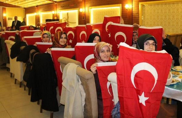 Teröre karşı Türk Bayrağı kampanyası başlatıldı - Resim: 4