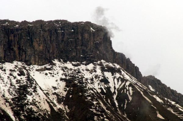 PKK'lılar Derecik'te sınır bölüğüne uçaksavarla saldırdı - Resim: 3