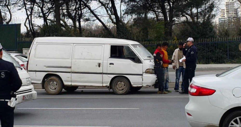 Son dakika haberi: Erdoğan'ın konuşması sırasında şüpheli minibüs paniği - Resim: 2