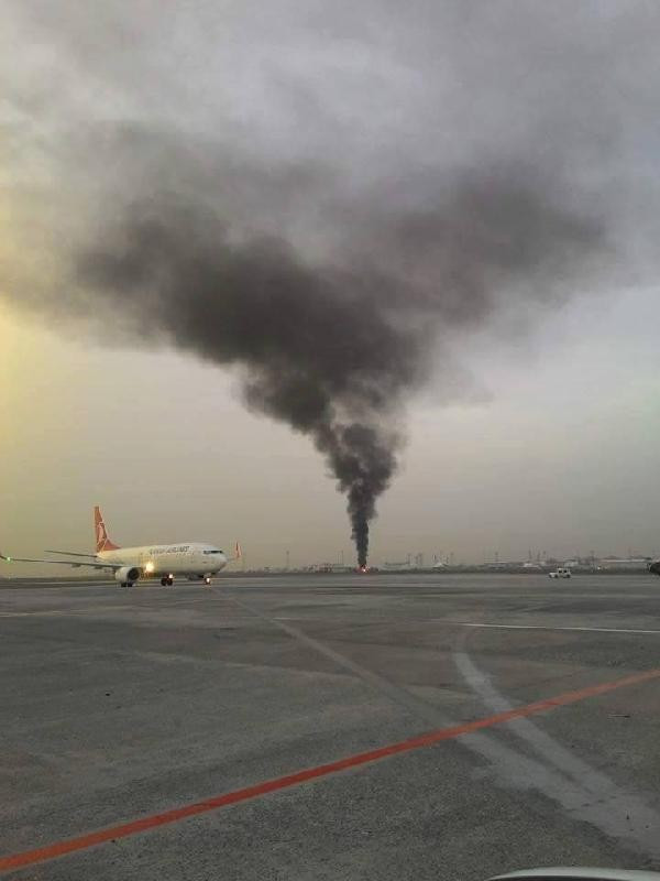 Atatürk Havalimanı apronunda yangın - Resim: 1