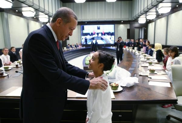 Çorumlu Necip Can, Cumhurbaşkanı Erdoğan'a ağlayarak terörü sordu - Resim: 2