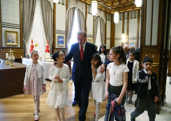 Çorumlu Necip Can, Cumhurbaşkanı Erdoğan'a ağlayarak terörü sordu - Resim: 5