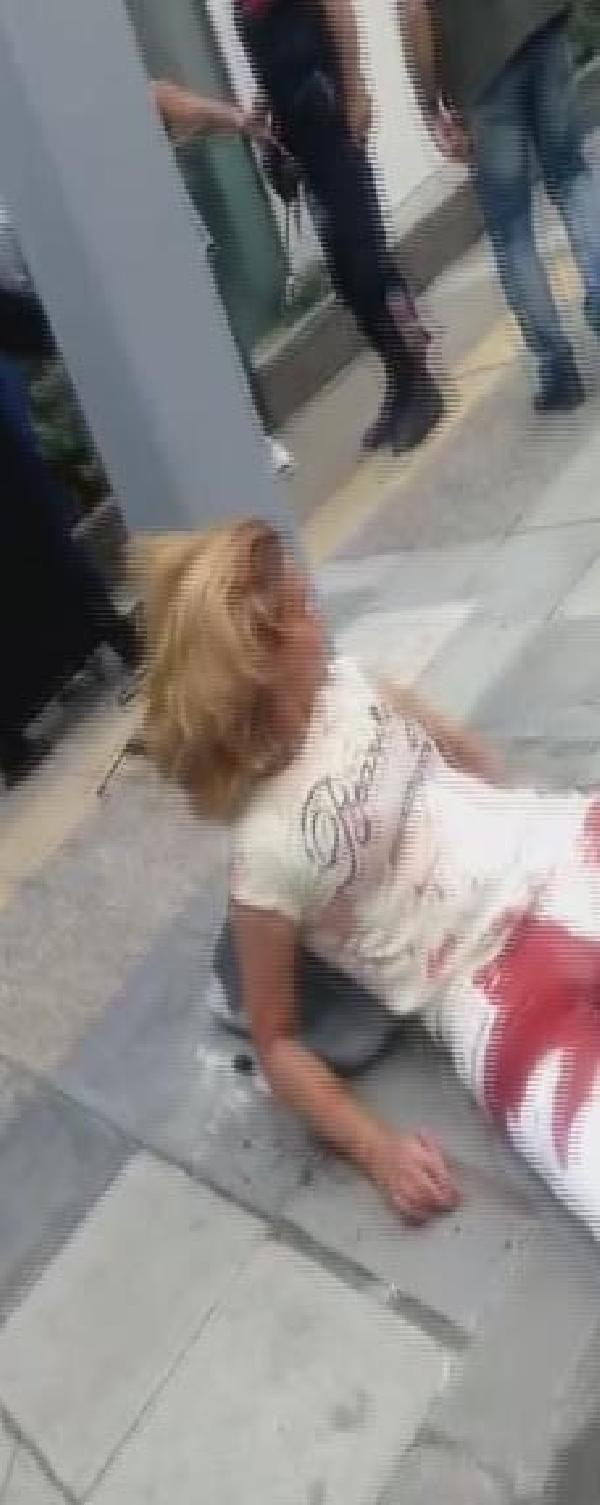 İzmir'de iki kadın arasında bıçaklı kavga - Resim: 8