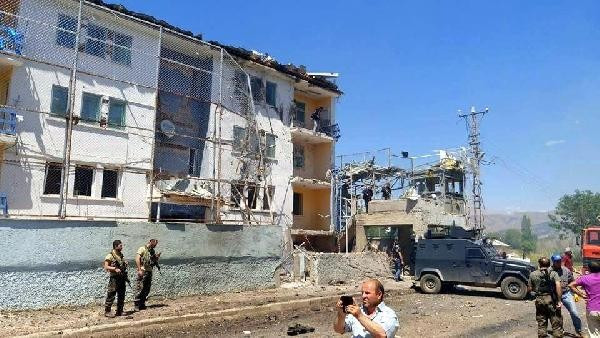 Son dakika haberi: Tunceli Ovacık'ta PKK, bomba yüklü araçla saldırdı: 2'si polis 9 yaralı - Resim: 4