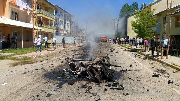 Son dakika haberi: Tunceli Ovacık'ta PKK, bomba yüklü araçla saldırdı: 2'si polis 9 yaralı - Resim: 9